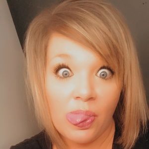 Meet your Posher, Jacquelyne